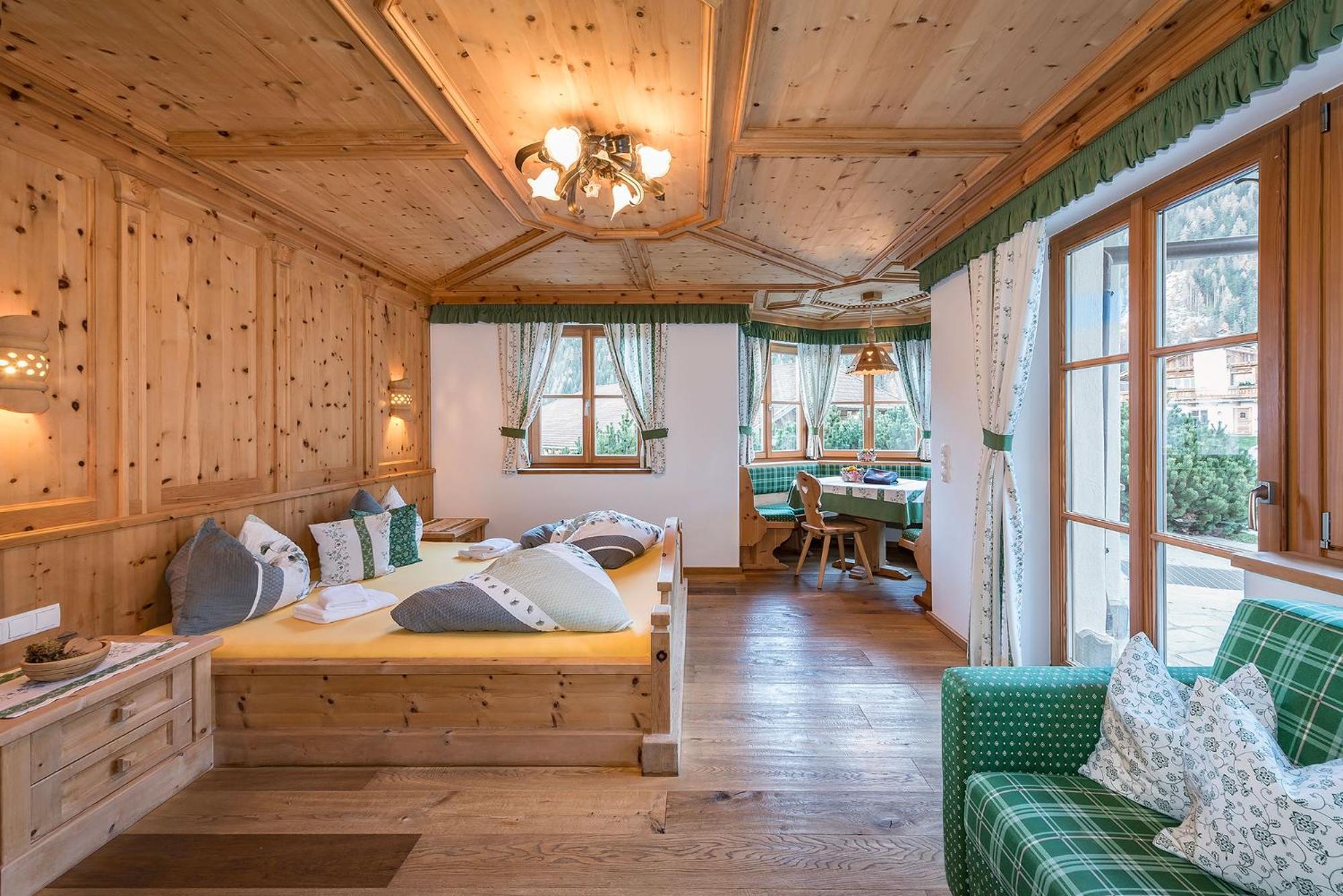 Chalets Almdorf Haidenberg Bruneck Kamer foto